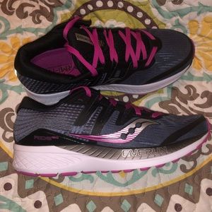 Women’s Saucony ride ISO